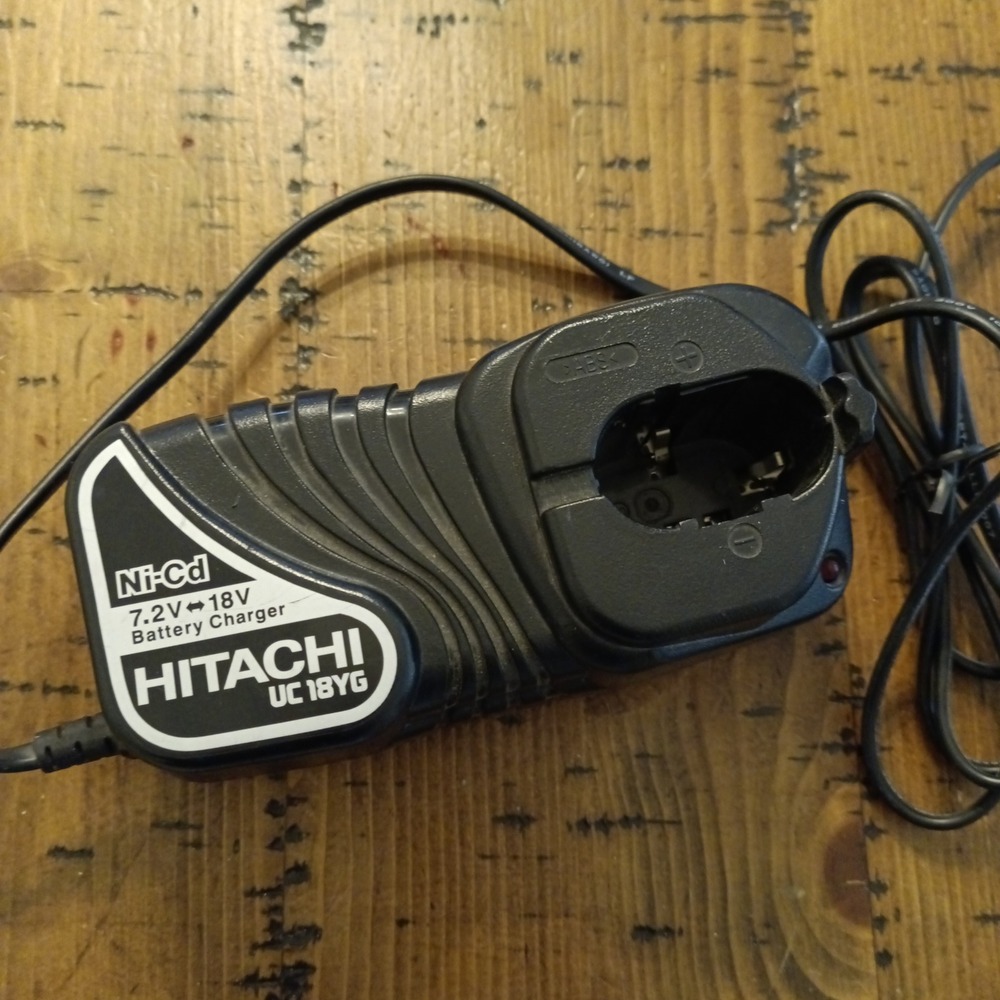 Hitachi UC 18YG Ni-Cd Battery Charger 7.2V-18V for EB7 EB9 EB12 EB14 EB18 c1